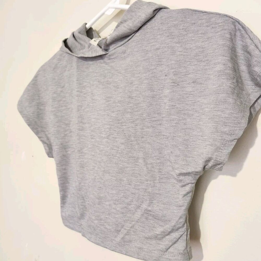 Ever Hottie Hoodie Top Size XS Gray Color Short Sleeve Crop.   New